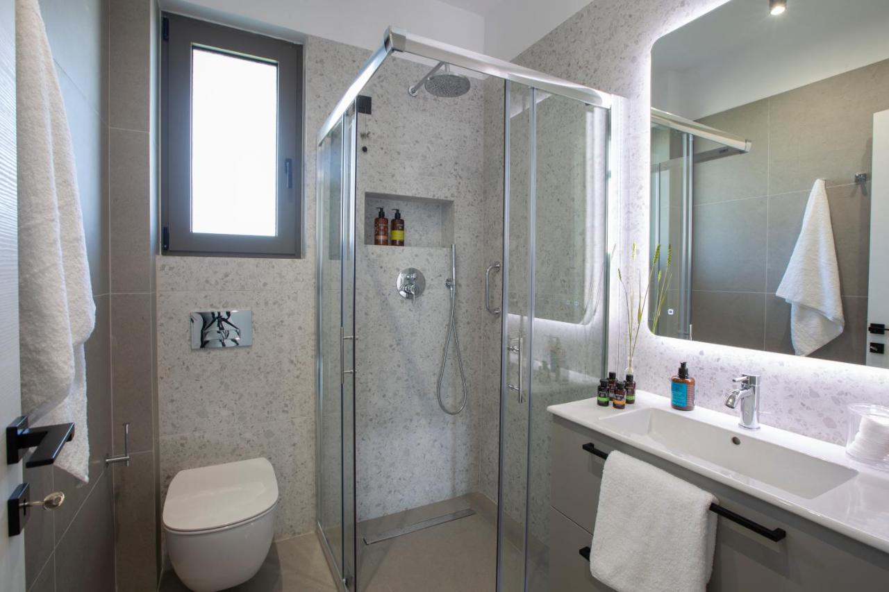 Achillion Suites Lefkada City Exterior photo